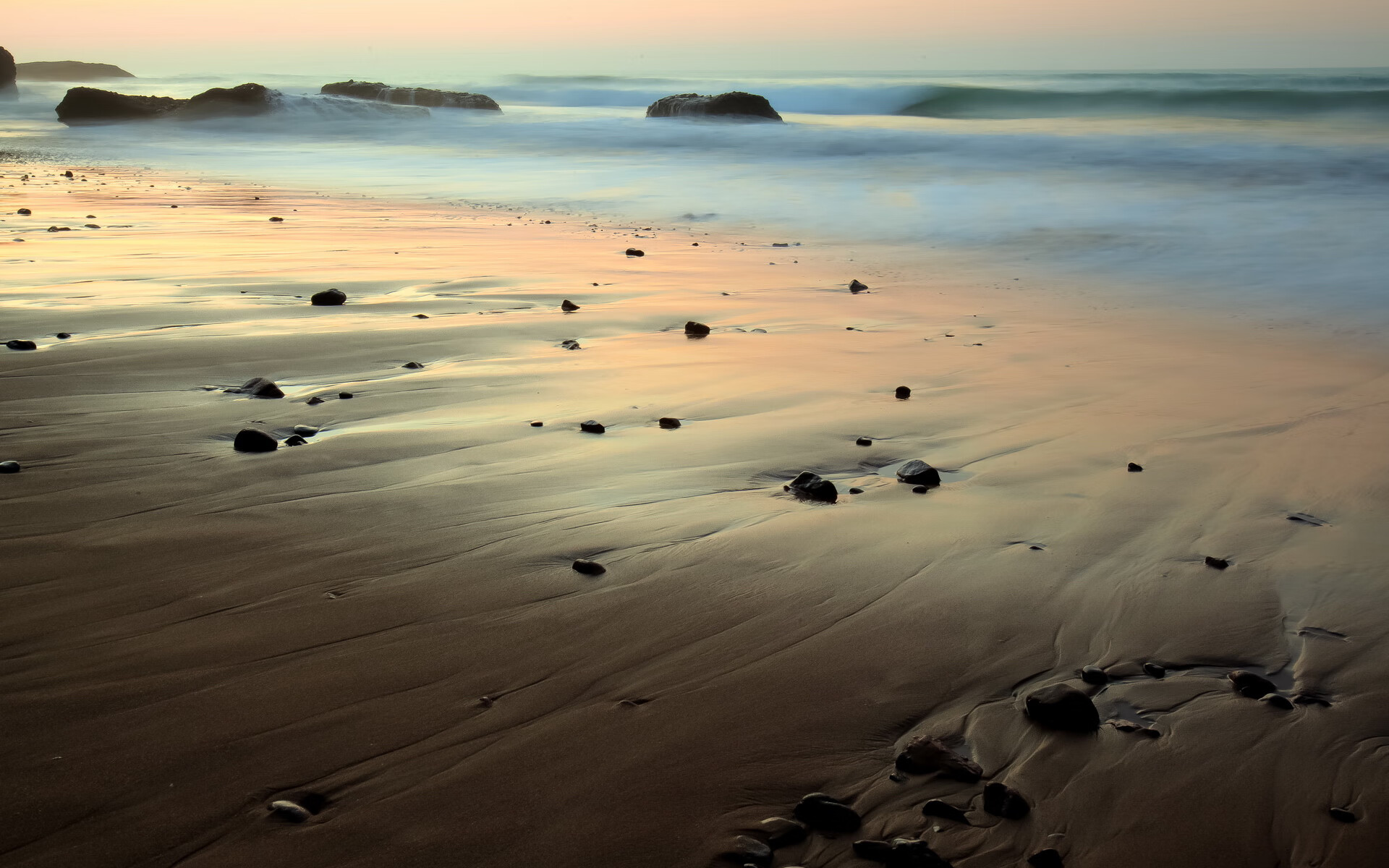 B体育(中国)官方网站-国际足联加强对裁判培训，提升执法一致性与专业性，2021足球裁判员培训报名